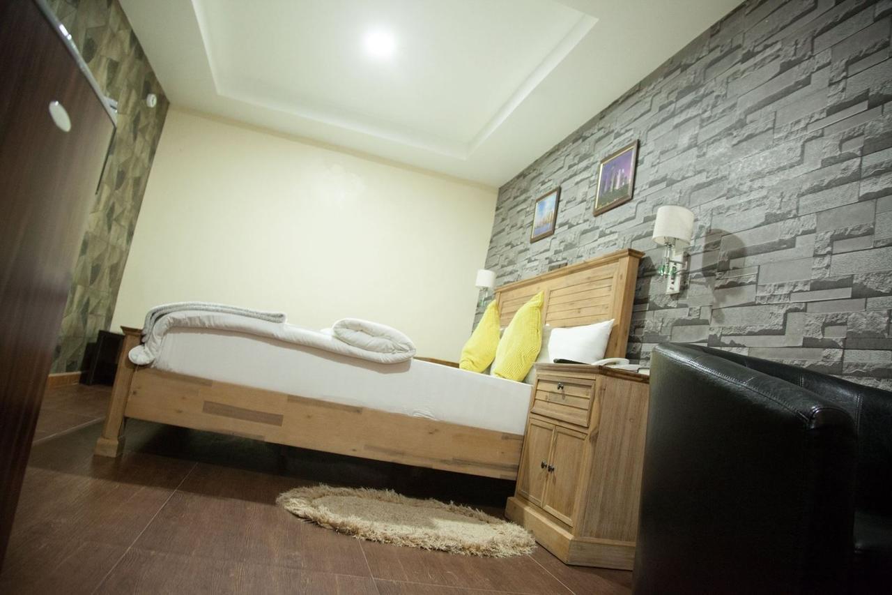 Villa Toscana Hotel And Suits Lagos Extérieur photo