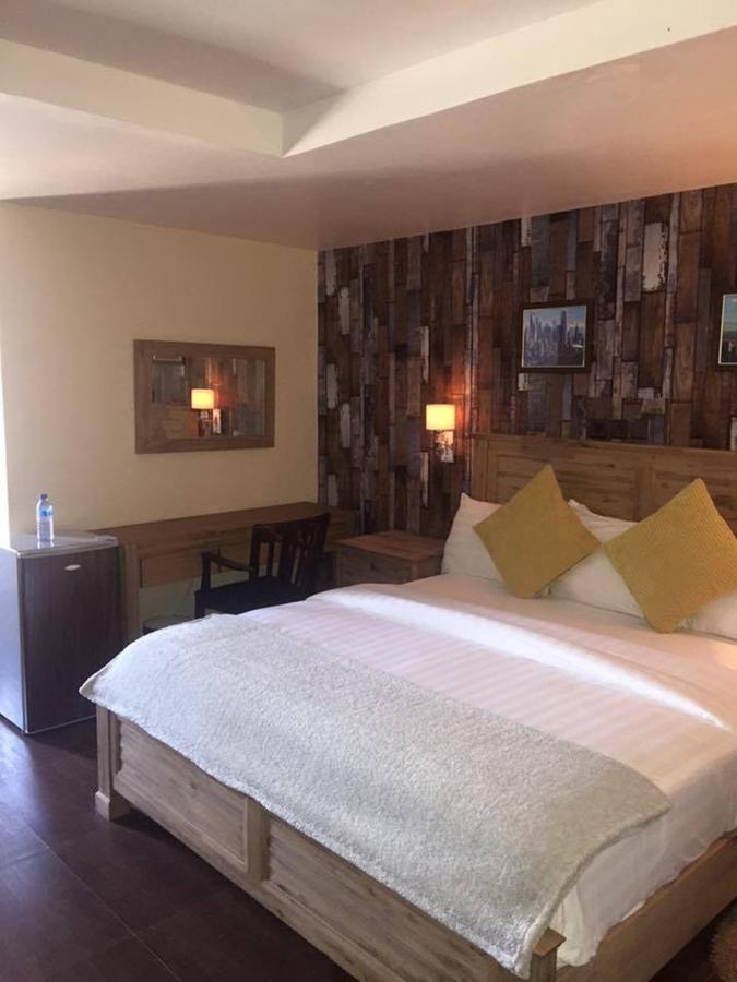 Villa Toscana Hotel And Suits Lagos Extérieur photo