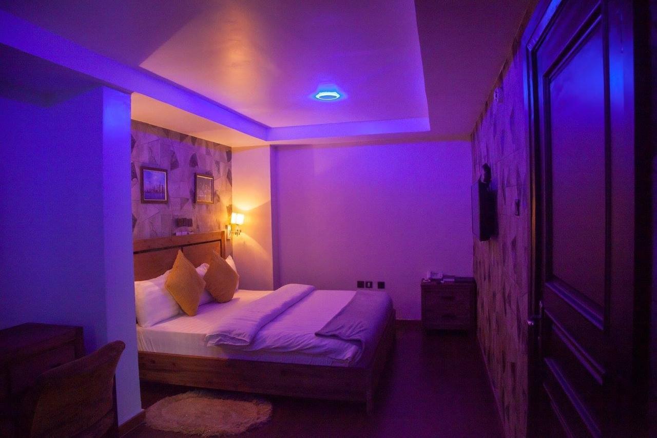 Villa Toscana Hotel And Suits Lagos Extérieur photo