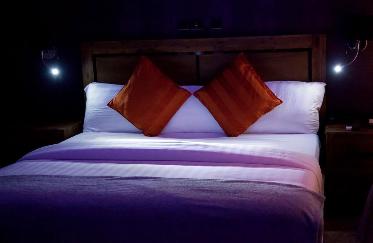 Villa Toscana Hotel And Suits Lagos Extérieur photo