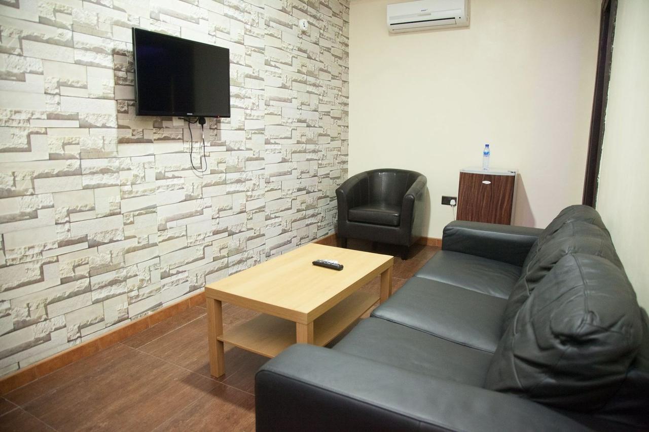 Villa Toscana Hotel And Suits Lagos Extérieur photo